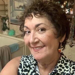 Meet your Posher, Maria